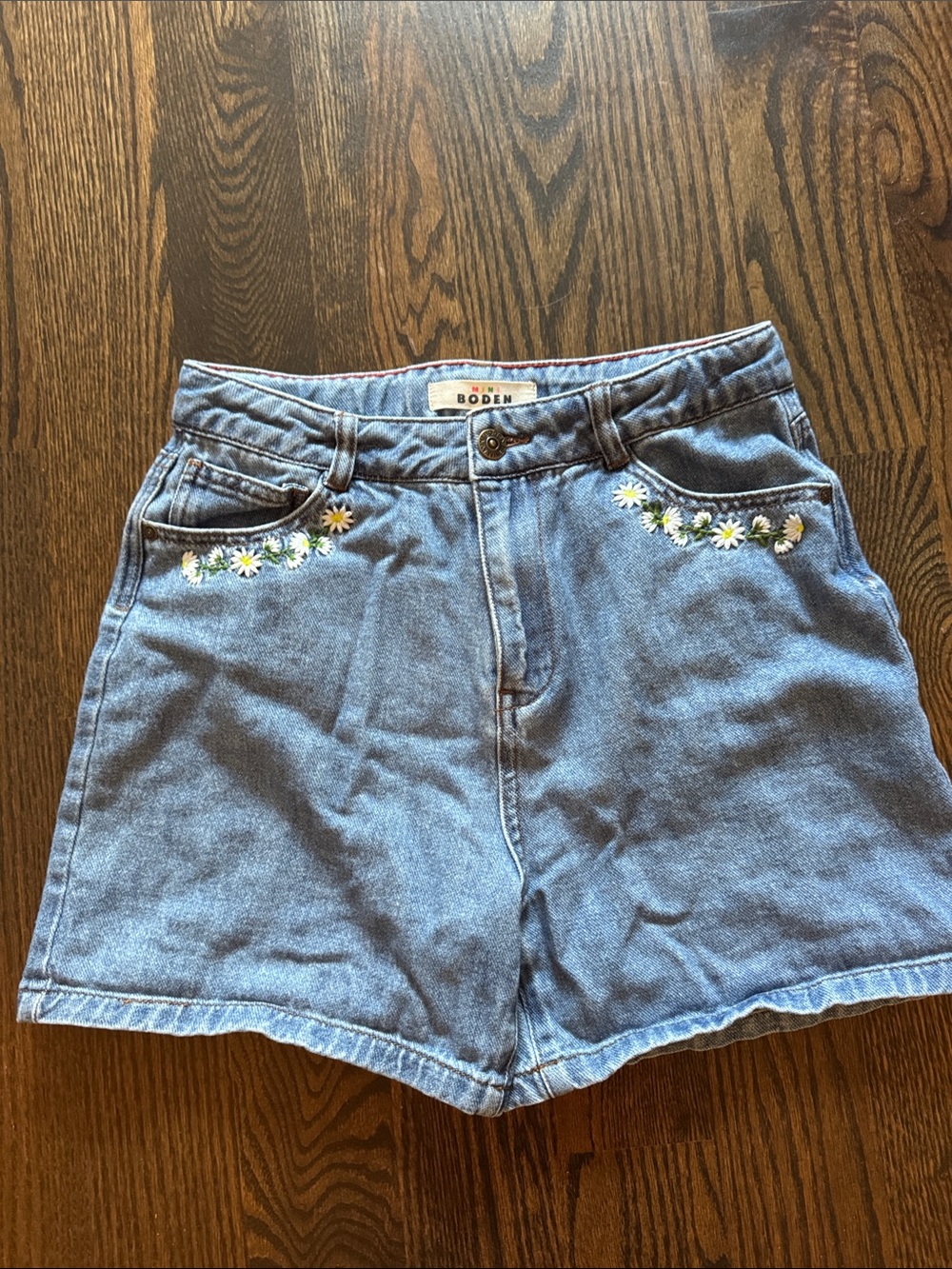 Boden Light Blue Denim Shorts with Daisy Embroidery